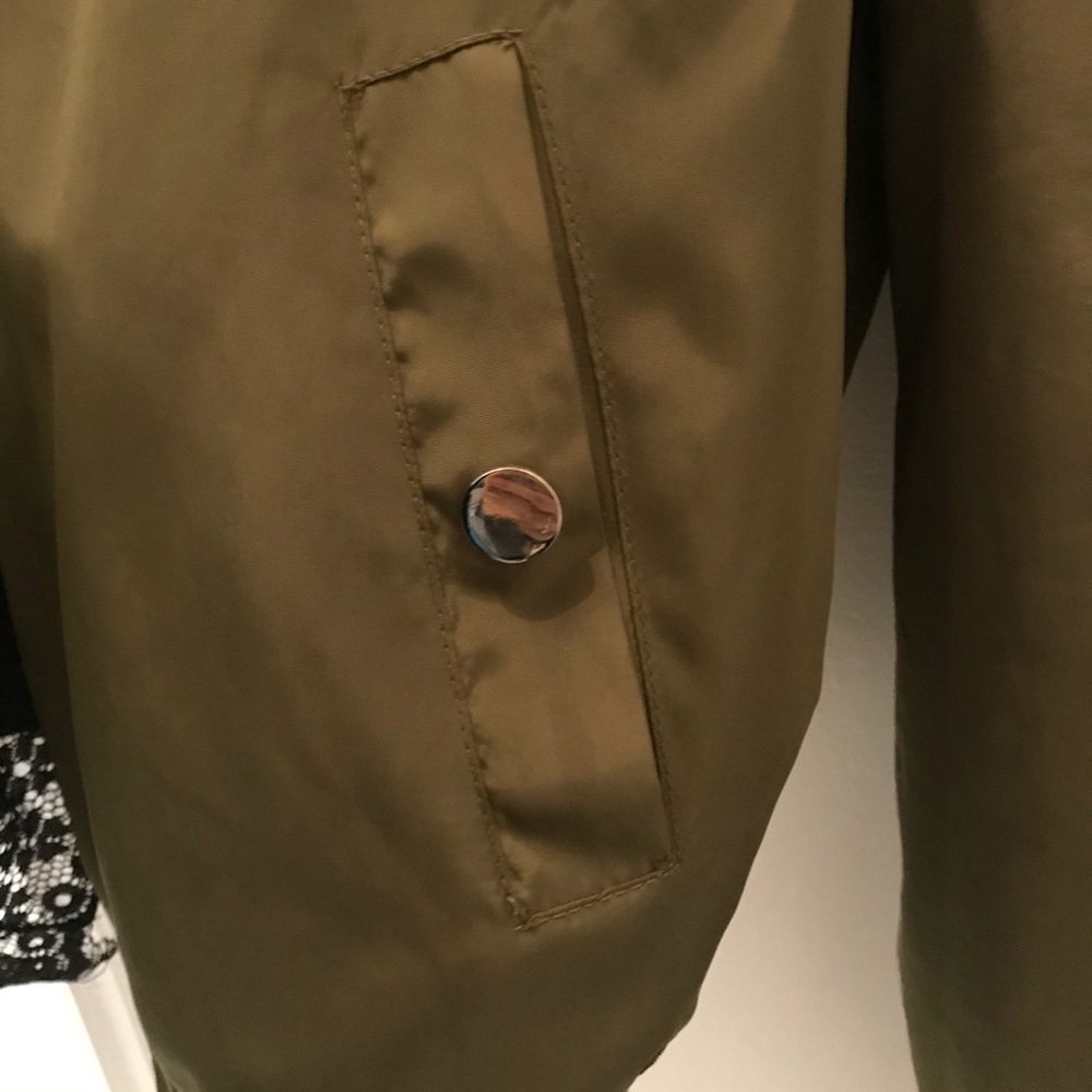 Bomber jacket - Picture 3 of 4